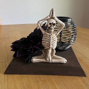 Halloween Handmade Yoga Skeleton w/Fairy Lights & Flower in Candleholder Decor